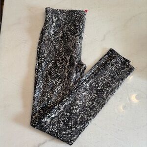 Spanx leggings large pleather